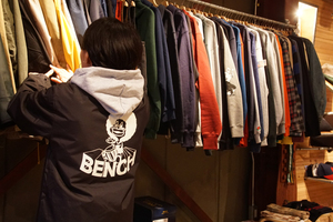 benchcoachjkt022729.jpg