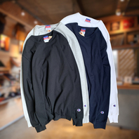 CHAMPION USA のアイテムが入荷しました。