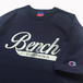 ＢＥＮＣＨ　／　ＣＯＦＦＥＥ　ＬＯＧＯ　ＴＥＥ　（ＮＡＶＹ）