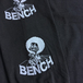 ＢＥＮＣＨ　／　ＡＦＲＯ　ＬＯＧＯ　ＬＳ　ＴＥＥ　（ＢＬＡＣＫ）