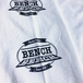 ＢＥＮＣＨ　／　ＬＯＧＯ　ＬＳ　ＴＥＥ　（ＷＨＩＴＥ）