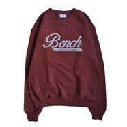 BENCH / LOGO CREW NECK (MAROON)