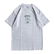 BENCH / URIBO TEE (SILVER GREY)