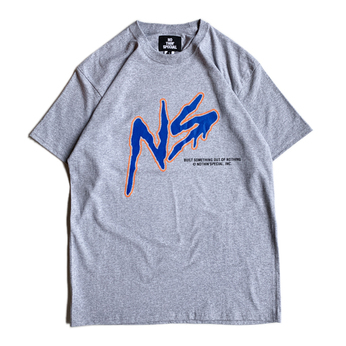 ＮＯＴＨＩＮ’　ＳＰＥＣＩＡＬ　／　ＮＳ　ＳＱＵＡＤ　ＴＥＥ　（ＧＲＥＹ）