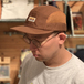 ＬＡＳＥＲ　ＢＡＲＣＥＬＯＮＡ　／　ＭＯＮＴＳＥＮＹ　ＣＡＭＰＥＲ　ＴＥＣＨ　ＣＡＰ　（ＢＲＯＷＮ）