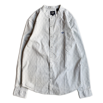 Ｄｏｃｋｅｒｓ　ｂｙ　Ｌｅｖｉ’ｓ　／　ＮＯ　ＣＯＬＬＥＲ　ＳＨＩＲＴ　（ＮＡＴＵＲＡＬ）