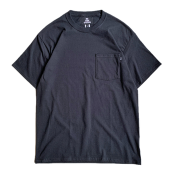 ＮＯＴＨＩＮ’　ＳＰＥＣＩＡＬ　／　ＣＯＭＰＡＮＹ　ＰＯＣＫＥＴ　ＴＥＥ　（ＢＬＡＣＫ）