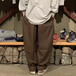 ＵＮＣＯＭＭＯＮ　ＴＨＲＥＡＤＳ　／　Ｃｈｅｆ　Ｐａｎｔｓ　（ＢＲＯＷＮ）