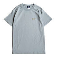 BENCH / College logo embroidery Tee (Stone wash green)