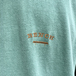 ＢＥＮＣＨ　／　Ｃｏｌｌｅｇｅ　ｌｏｇｏ　ｅｍｂｒｏｉｄｅｒｙ　ＬＳ　Ｔｅｅ　（Ｌｉｇｈｔ　ｇｒｅｅｎ）