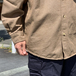 ＣＯＢＲＡ　ＣＡＰＳ　／　Ｈｅａｖｙｗｅｉｇｈｔ　Ｄｅｎｉｍ　ＬＳ　Ｓｈｉｒｔ　（Ｂｒｏｗｎ）