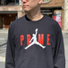 ＰＲＩＭＥ　ＰＩＺＺＡ　／　ＪＵＭＰＭＡＮ　ＬＳ　ＴＥＥ　（ＢＬＡＣＫ）