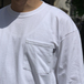 ＮＯＴＨＩＮ’　ＳＰＥＣＩＡＬ　／　ＶＩＢＥＳ　ＰＯＣＫＥＴ　ＬＳ　ＴＥＥ　（Ｗｈｉｔｅ）