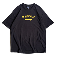 BENCH / COLLEGE LOGO TEE (BLACK)