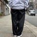 ＵＮＣＯＭＭＯＮ　ＴＨＲＥＡＤＳ　／　Ｕｎｃｏｍｍｏｎ　Ｃａｒｇｏ　Ｐａｎｔｓ　（ＢＬＡＣＫ）