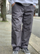 ＵＮＣＯＭＭＯＮ　ＴＨＲＥＡＤＳ　／　Ｇｒｕｎｇｅ　Ｃａｒｇｏ　Ｐａｎｔｓ　（ＧＲＥＹ）