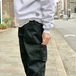 ＵＮＣＯＭＭＯＮ　ＴＨＲＥＡＤＳ　／　Ｇｒｕｎｇｅ　Ｃａｒｇｏ　Ｐａｎｔｓ　（ＢＬＡＣＫ）