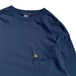 ＢＥＮＣＨ　／　Ｂｅｅ　Ｌｏｇｏ　Ｅｍｂｒｏｉｄｅｒｙ　ＬＳ　Ｔｅｅ　（Ｎａｖｙ）