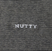 ｎｕｔｔｙｃｌｏｔｈｉｎｇ　／　Ｍｕｌｔｉ　Ｂｏｒｄｅｒ　Ｌｏｇｏ　Ｔｅｅ　（ＥＣＲＵ　ＷＨＩＴＥ）