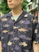 ＲＪＣ　／　Ｃｏｔｔｏｎ　Ａｌｏｈａ　Ｓｈｉｒｔ　（Ｂｌａｃｋ）