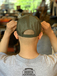 ＢＥＮＣＨ　／　Ｂｅｅ　Ｌｏｇｏ　Ｅｍｂｒｏｉｄｅｒｙ　Ｎｙｌｏｎ　Ｃａｐ　（Ｏｌｉｖｅ）